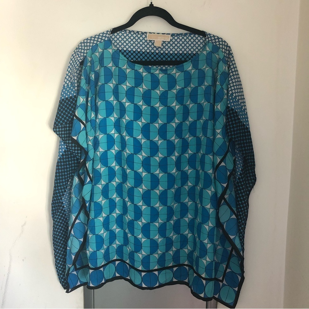 Michael Kors Light-weight Geometric Flowy blouse